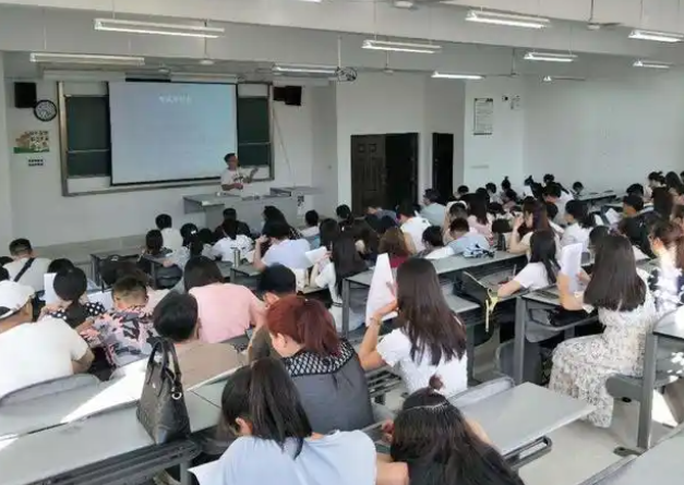 确实能够让一些学生放下每分必争的执念缓解学生的焦虑感等做